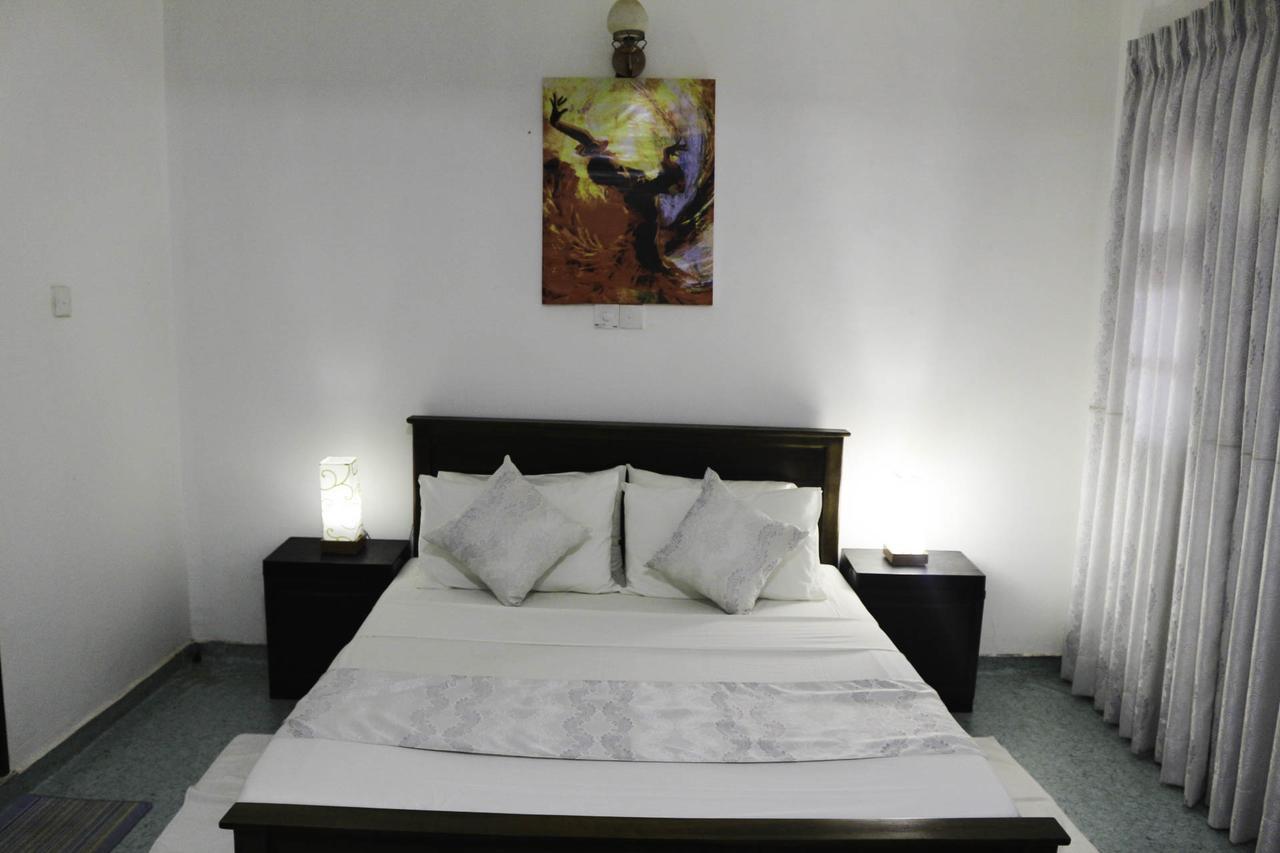 Yoho Travellers Residence Kandy Exteriör bild